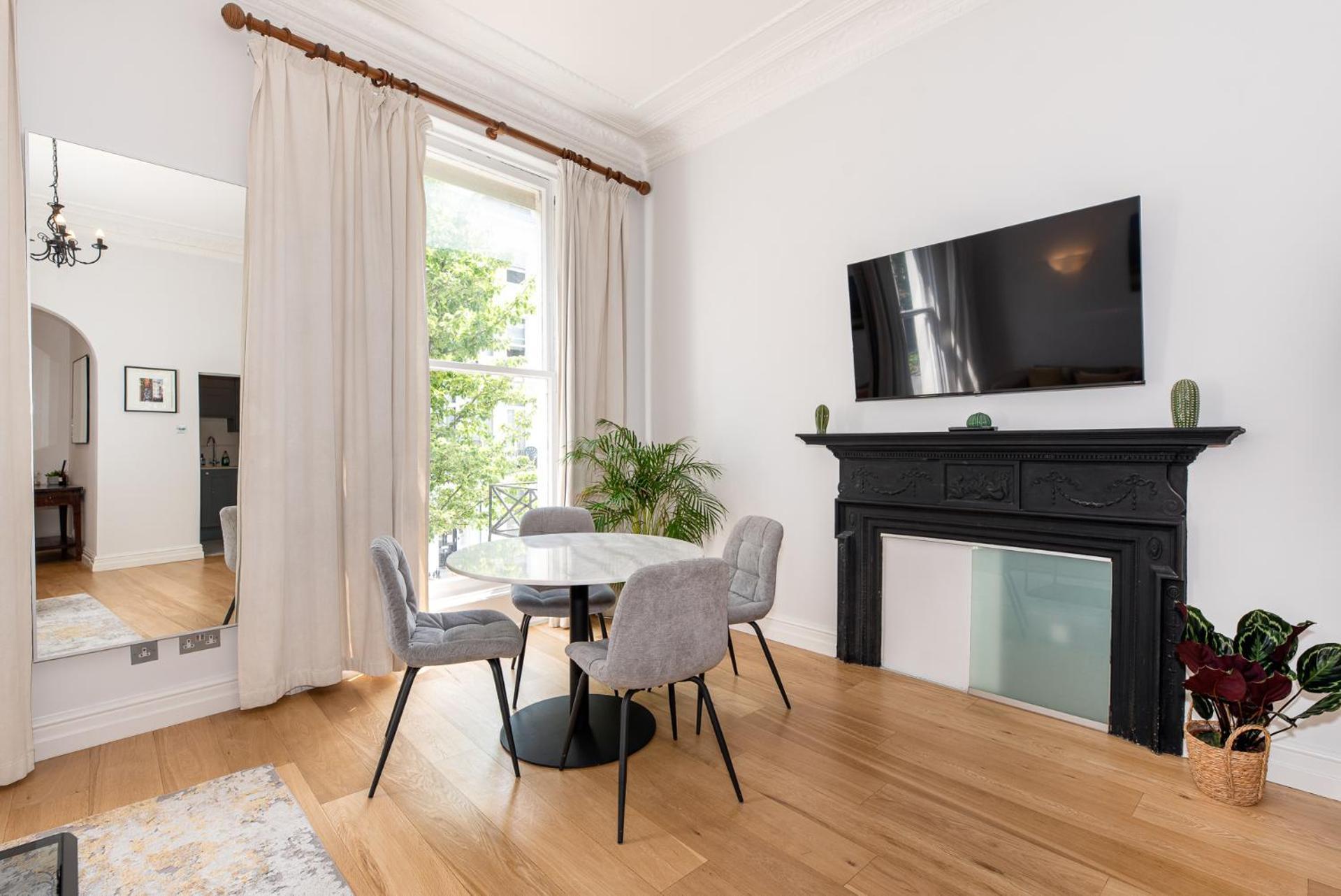 2-Bedroom Victorian Apartment In Kensington Londres Exterior foto